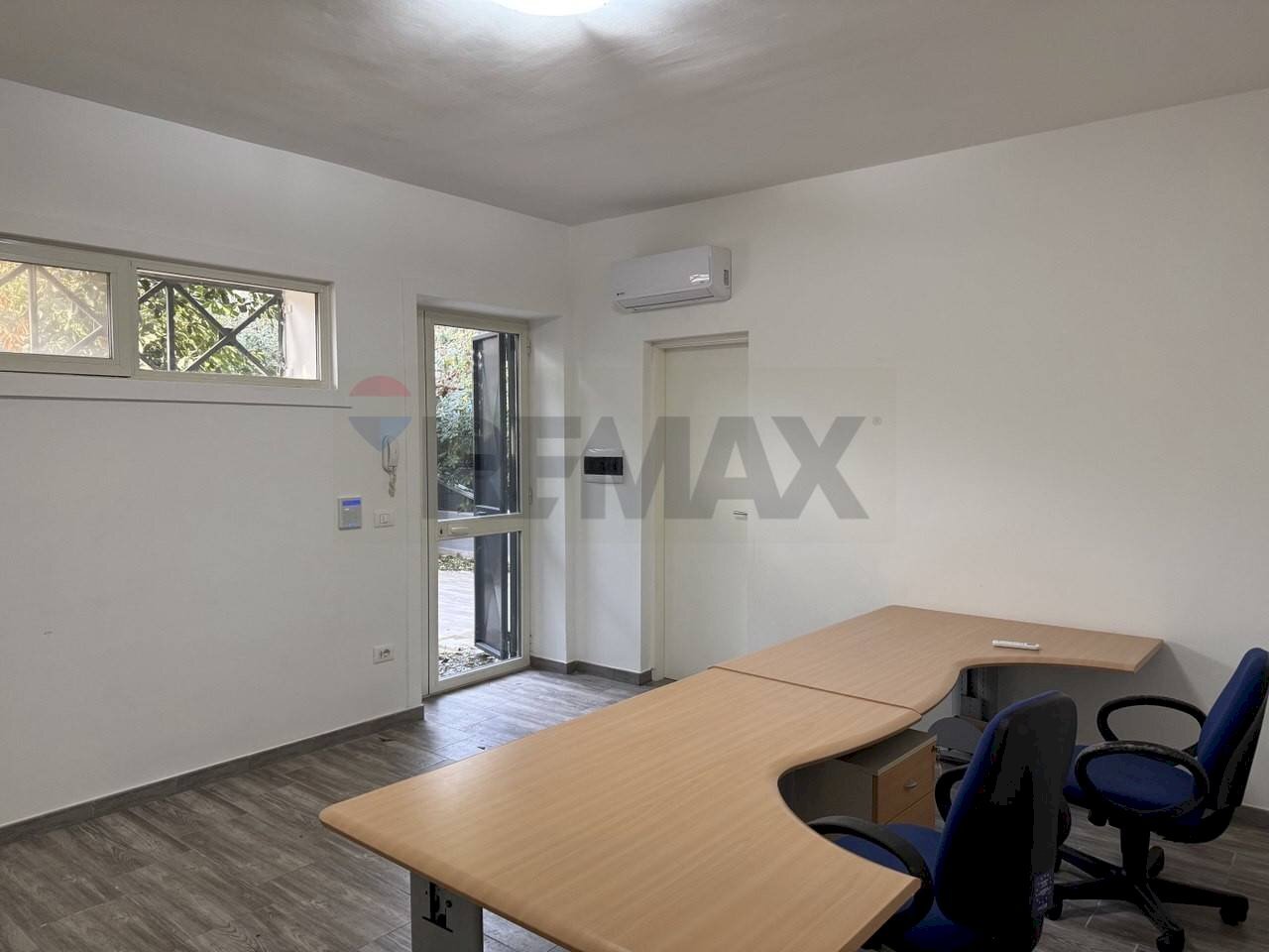 Ufficio - Stable - Palace Strada Stoppelli
 
9, Bari - photo 3