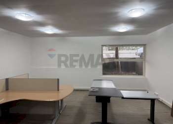 Ufficio - Stabile - Palazzo Strada Stoppelli
 
9, Bari - foto 2