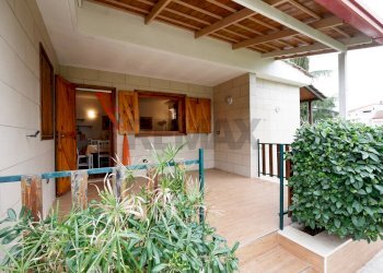 Casa all\'aperto - Villa a Schiera Contrada Lagogemolo
 
56, Cassano delle Murge - foto 9