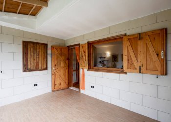 Stanza vuota - Villa a Schiera Contrada Lagogemolo
 
56, Cassano delle Murge - foto 10