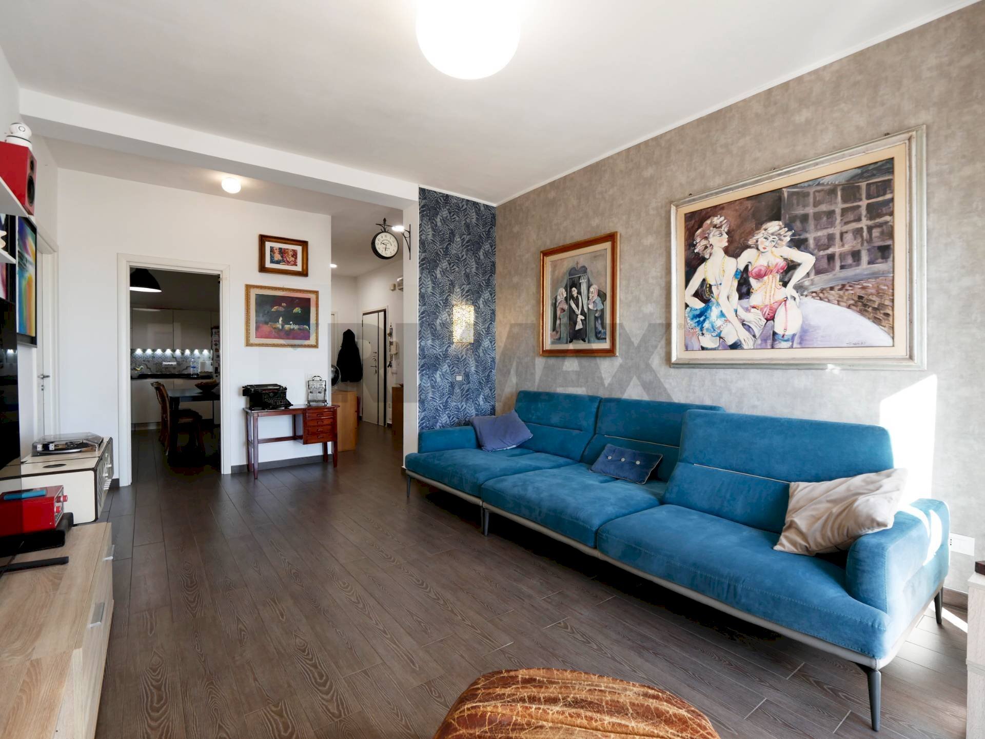 Soggiorno - Quadrilocale Via Montrone
 
47, Valenzano - foto 3