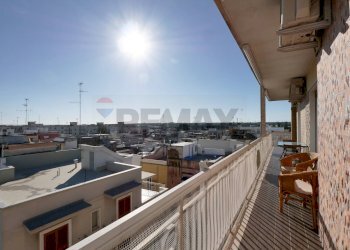 Balcone - Quadrilocale Via Montrone
 
47, Valenzano - foto 8