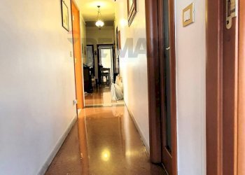 Hall / corridoio - Appartamento Via Sagarriga Visconti
 
203, Bari - foto 12