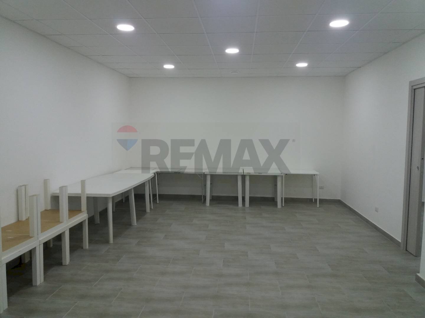 Sala da pranzo - Warehouse Traversa Di Via De Viti Marco
13, Bari - photo 3