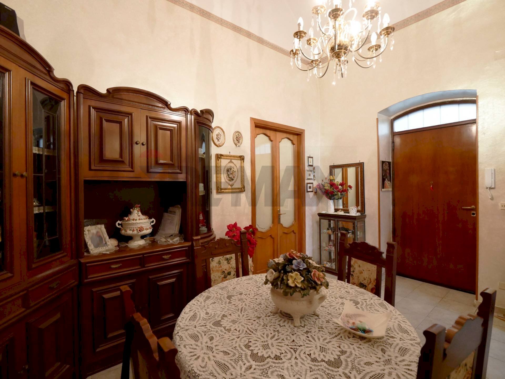 Sala da pranzo - Trilocale Via Trevisani
 
51, Bari - foto 2