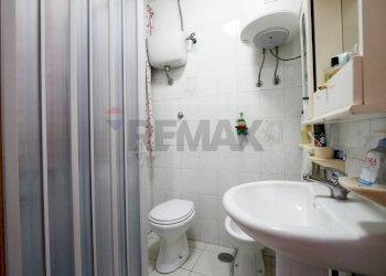 Bagno - Trilocale Via Trevisani
 
51, Bari - foto 10
