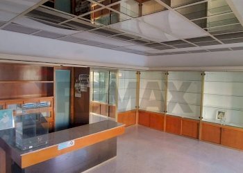 Ricezione / Lobby - Shop Via Lancia di Brolo
 
151, Palermo - photo 3