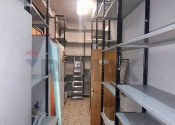 Dispensa di stoccaggio - Shop Via Lancia di Brolo
 
151, Palermo - photo 7