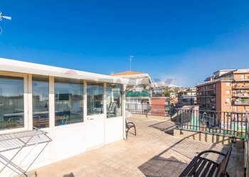 Terrazza - Trilocale Via Dei Piccioni
 
13, Catania - foto 2