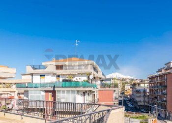 Edificio all\'aperto - Trilocale Via Dei Piccioni
 
13, Catania - foto 6