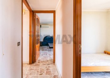 Hall / corridoio - Trilocale Via Dei Piccioni
 
13, Catania - foto 17