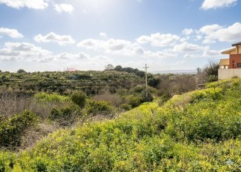 Vista delle montagne - Terreno edificabile Via Eschilo
 
1C, Carlentini - foto 1