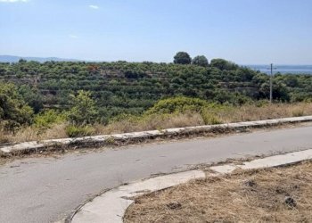 Vista delle montagne - Terreno edificabile Via Eschilo
 
1C, Carlentini - foto 4