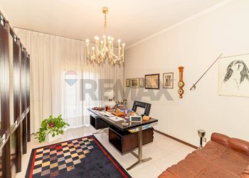 Soggiorno - Appartamento Via Galermo
 
105, Catania - foto 4