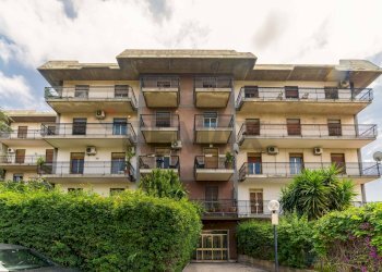 Edificio all\'aperto - Appartamento Via Galermo
 
105, Catania - foto 23