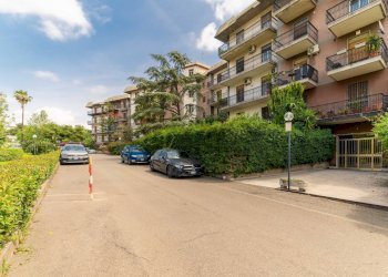 Edificio all\'aperto - Appartamento Via Galermo
 
105, Catania - foto 25