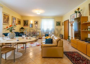 Sala da pranzo - Casa semi indipendente Via Dell'Atleta
 
23, Misterbianco - foto 1