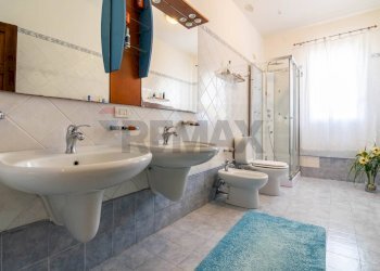 Bagno - Casa semi indipendente Via Dell'Atleta
 
23, Misterbianco - foto 26