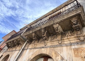 Edificio all\'aperto - Independent house Via Giuseppe Garibaldi
 
71/73, Ferla - photo 4