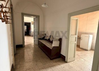 Hall / corridoio - Independent house Via Giuseppe Garibaldi
 
71/73, Ferla - photo 14