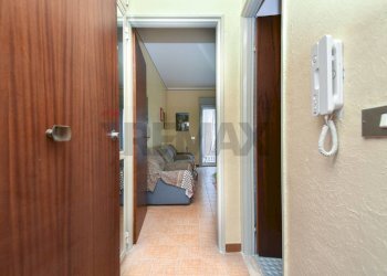 Hall / corridoio - Monolocale Via Banco Monteforte
 
15, Calatabiano - foto 7