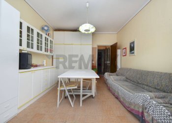 Sala da pranzo - Monolocale Via Banco Monteforte
 
15, Calatabiano - foto 11