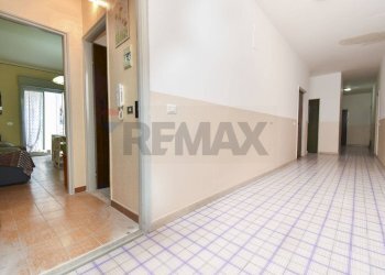 Hall / corridoio - Monolocale Via Banco Monteforte
 
15, Calatabiano - foto 23