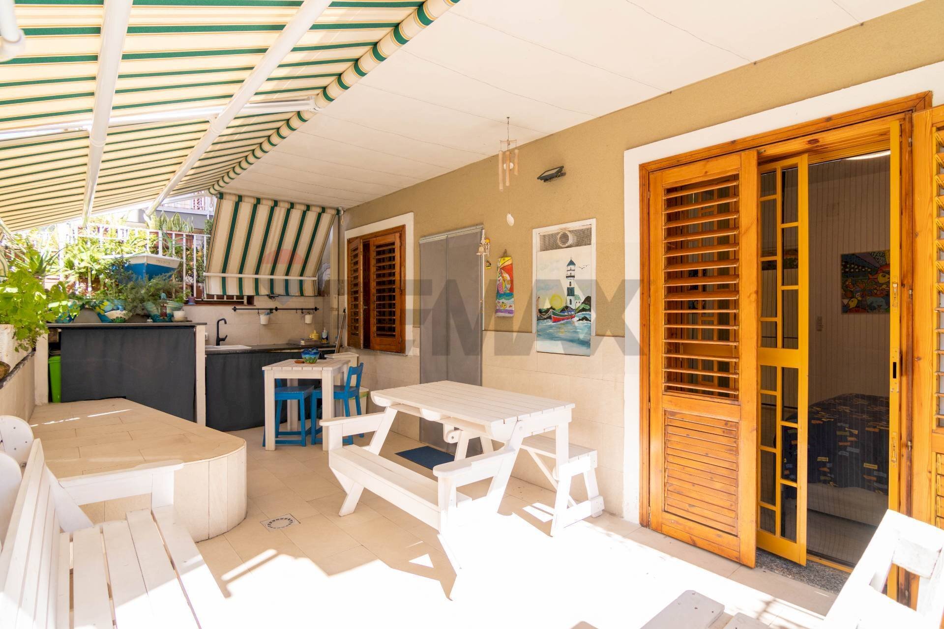 Terrazza - Casa semi indipendente via provinciale per riposto
 
45, Acireale - foto 2