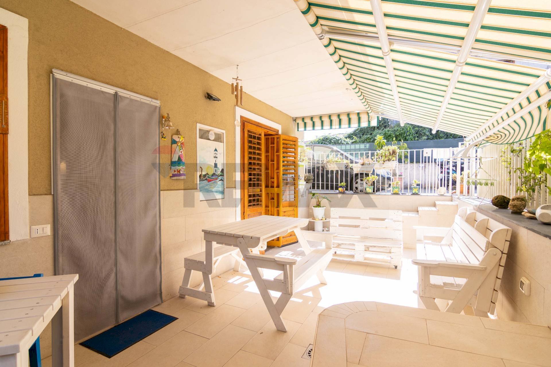 Terrazza - Casa semi indipendente via provinciale per riposto
 
45, Acireale - foto 3