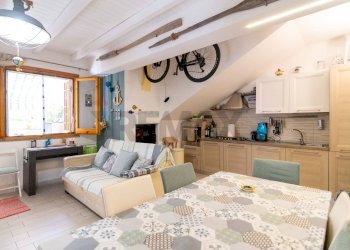 Sala da pranzo - Casa semi indipendente via provinciale per riposto
 
45, Acireale - foto 7