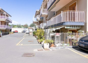 Edificio all\'aperto - Casa semi indipendente via provinciale per riposto
 
45, Acireale - foto 19