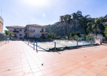 Edificio all\'aperto - Casa semi indipendente via provinciale per riposto
 
45, Acireale - foto 20