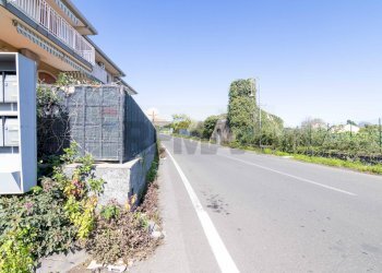 Edificio all\'aperto - Casa semi indipendente via provinciale per riposto
 
45, Acireale - foto 26