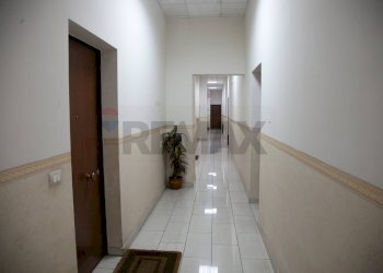 Hall / corridoio - Ufficio VIALE COLOMBO, San Giovanni la Punta - foto 19