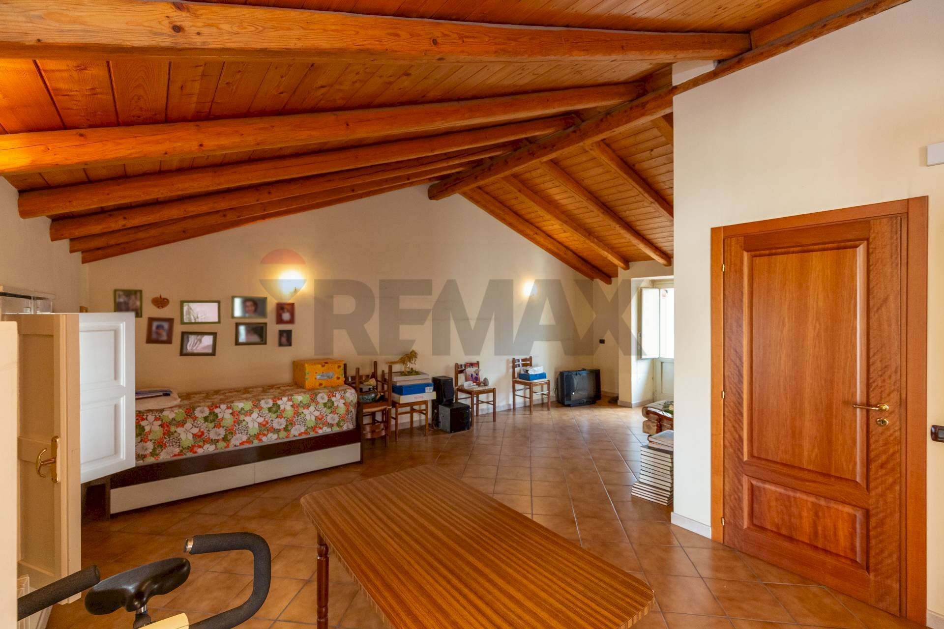 Soggiorno - Casa indipendente VIA VINCENZO BELLINI
42, Paterno - foto 2