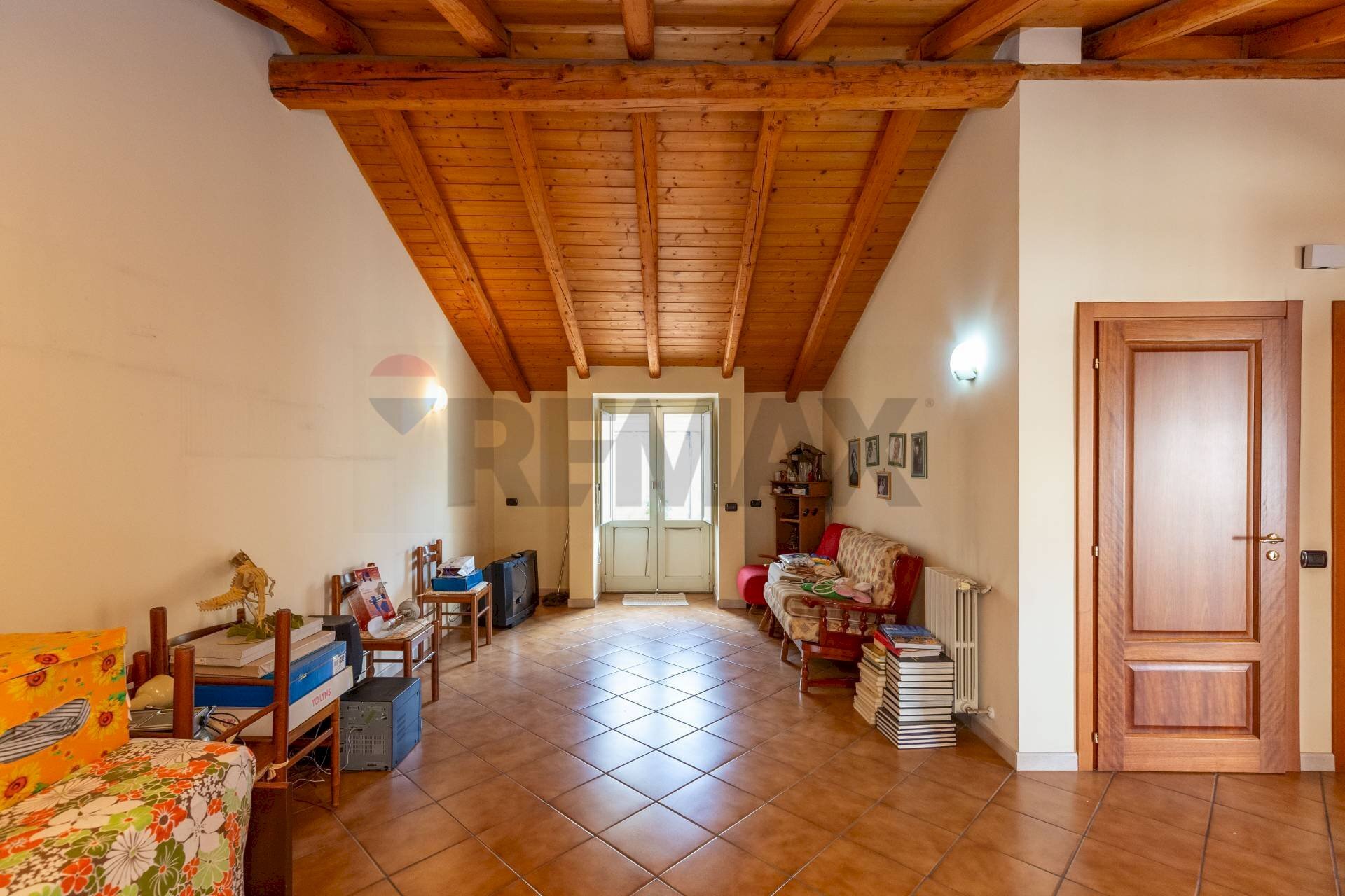 Soggiorno - Casa indipendente VIA VINCENZO BELLINI
42, Paterno - foto 3