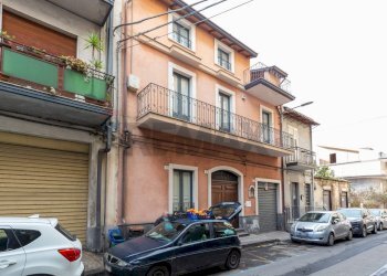 Edificio all\'aperto - Casa indipendente VIA VINCENZO BELLINI
 
42, Paterno - foto 3