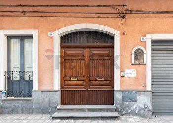 Edificio all\'aperto - Casa indipendente VIA VINCENZO BELLINI
 
42, Paterno - foto 4