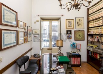 Ufficio - Casa indipendente VIA VINCENZO BELLINI
 
42, Paterno - foto 11