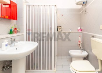 Bagno - Casa indipendente VIA VINCENZO BELLINI
 
42, Paterno - foto 15