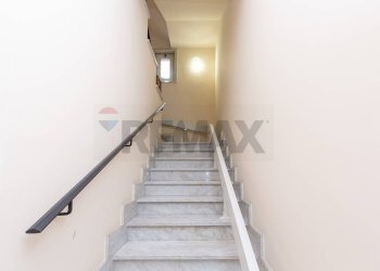 Scale - Casa indipendente VIA VINCENZO BELLINI
 
42, Paterno - foto 20