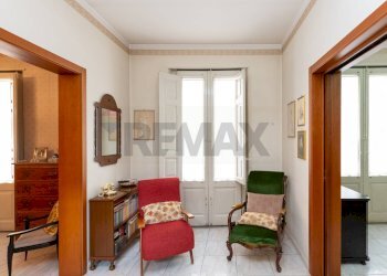 Soggiorno - Casa indipendente VIA VINCENZO BELLINI
 
42, Paterno - foto 24
