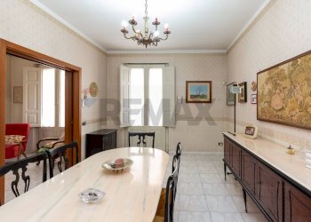 Sala da pranzo - Casa indipendente VIA VINCENZO BELLINI
 
42, Paterno - foto 30