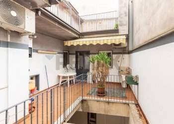 Terrazza - Casa indipendente VIA VINCENZO BELLINI
 
42, Paterno - foto 35