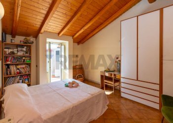 Camera / camera da letto - Casa indipendente VIA VINCENZO BELLINI
 
42, Paterno - foto 58