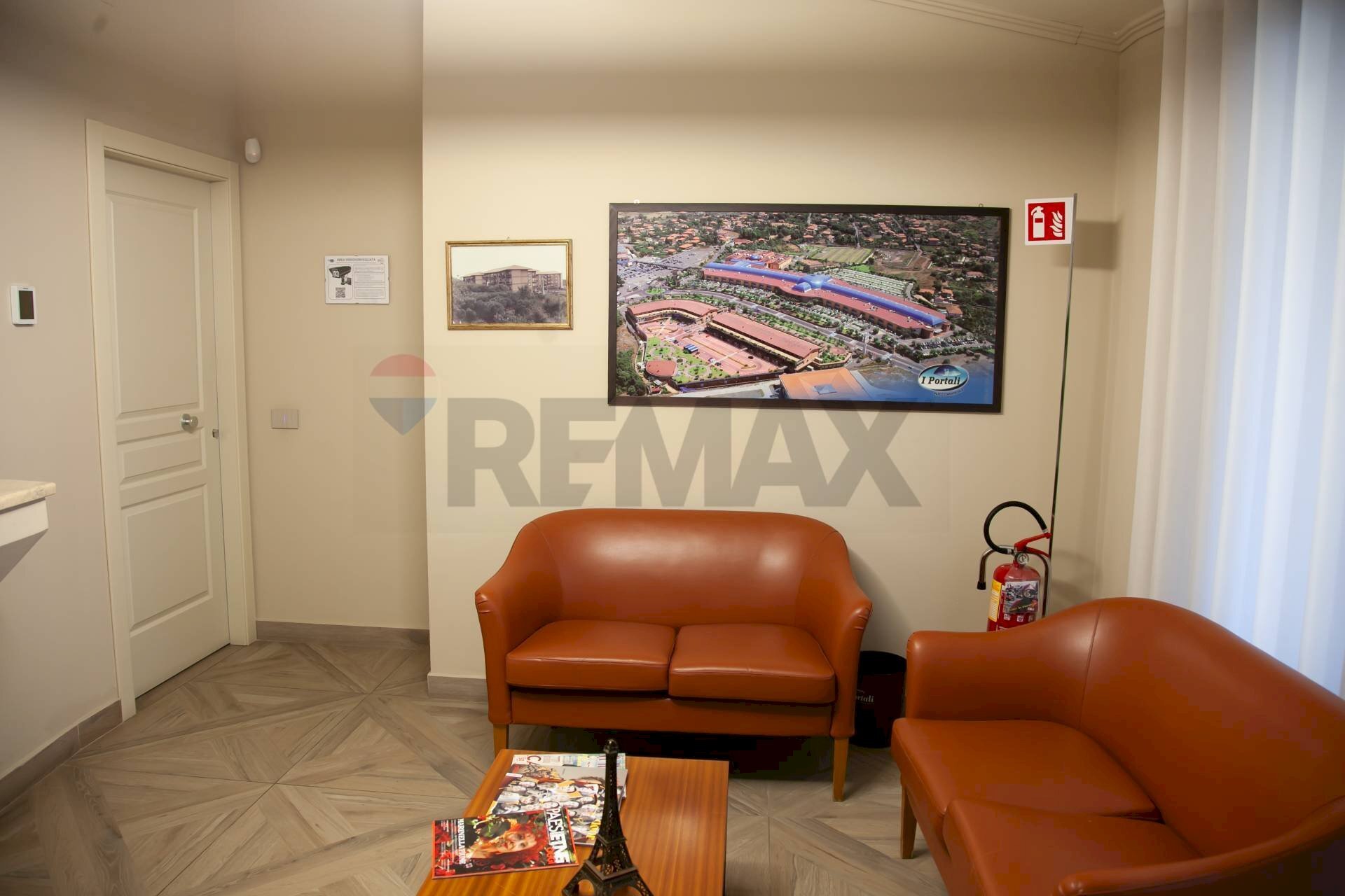 Soggiorno - Ufficio VIALE COLOMBO, San Giovanni la Punta - foto 1