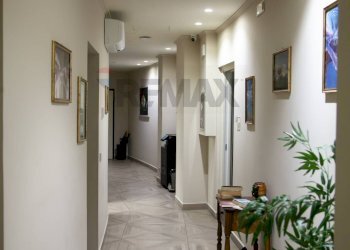 Hall / corridoio - Ufficio VIALE COLOMBO, San Giovanni la Punta - foto 6