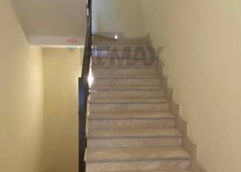 Scale - Two-room apartment Via Antonio Gramsci
 
89, Gravina di Catania - photo 4