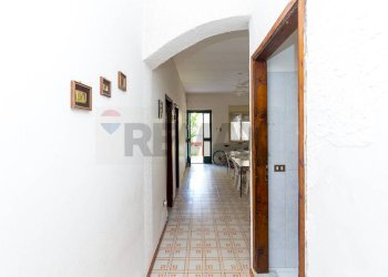 Hall / corridoio - Villa villaggio primo sole 2
 
sn, Catania - foto 13