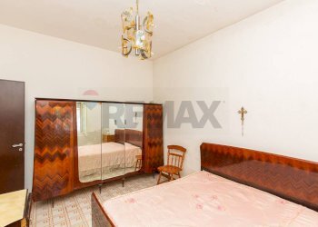 Camera / camera da letto - Villa villaggio primo sole 2
 
sn, Catania - foto 16